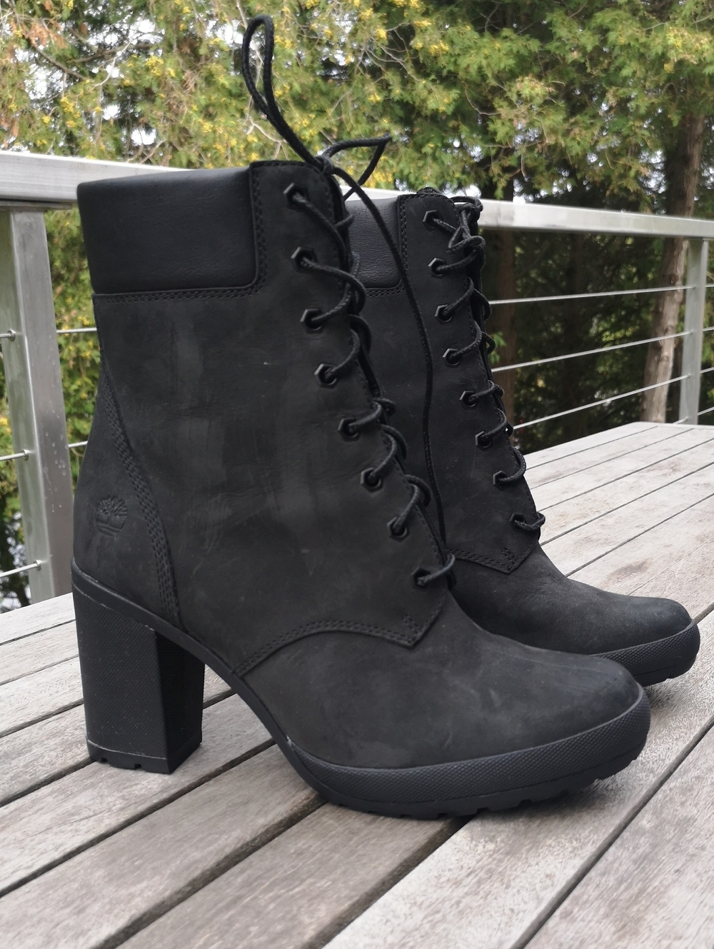 Timberland black heeled nubuck laced boots